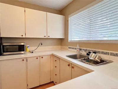 380 Alder Crescent - 5