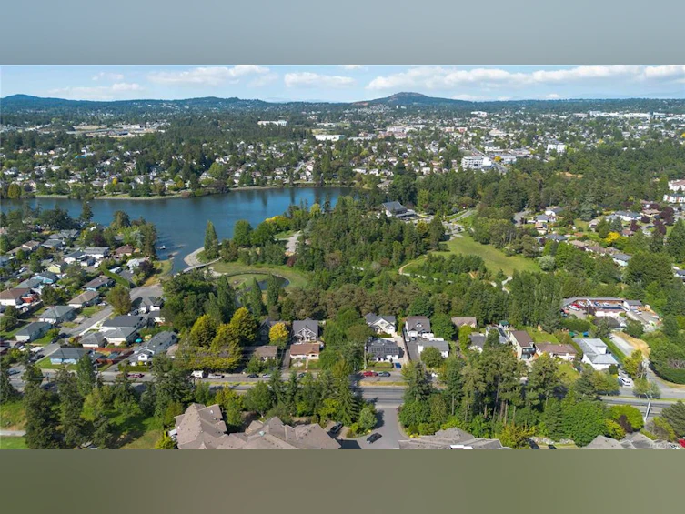 1124 Craigflower Road, Esquimalt, BC, V9A 2Y1 - 15