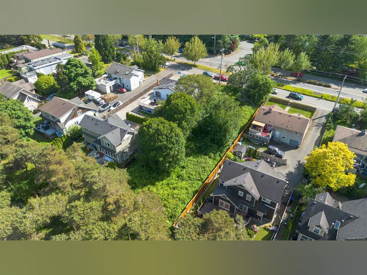 1124 Craigflower Road, Esquimalt, BC, V9A 2Y1 - 5