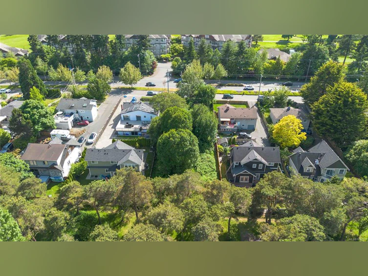 1124 Craigflower Road, Esquimalt, BC, V9A 2Y1 - 6
