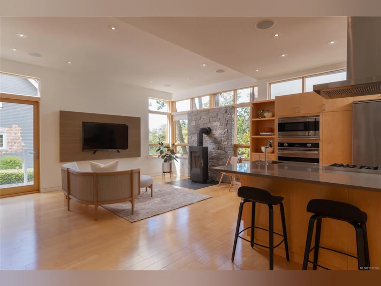 435 Chadwick Place, Victoria, BC, V8S 1H4 - 22