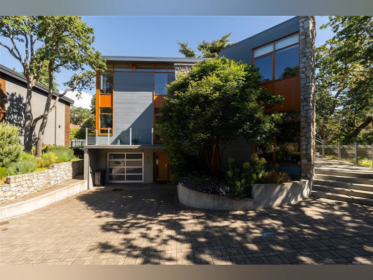 435 Chadwick Place, Victoria, BC, V8S 1H4 - 4
