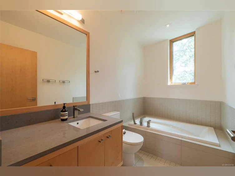 435 Chadwick Place, Victoria, BC, V8S 1H4 - 34