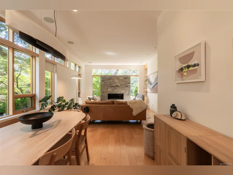 435 Chadwick Place, Victoria, BC, V8S 1H4 - 16