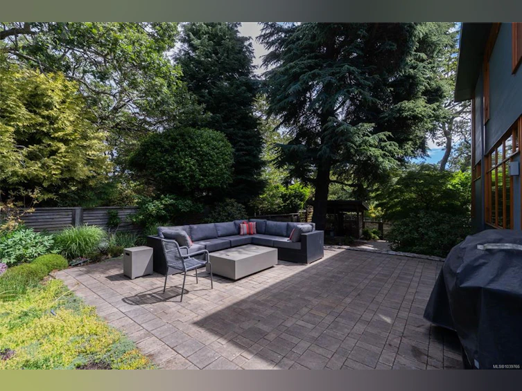 435 Chadwick Place, Victoria, BC, V8S 1H4 - 58