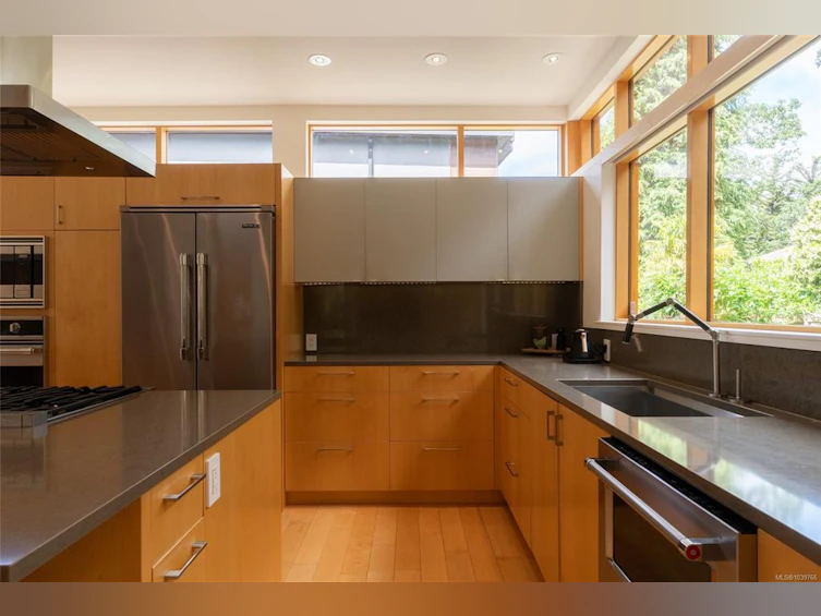 435 Chadwick Place, Victoria, BC, V8S 1H4 - 24