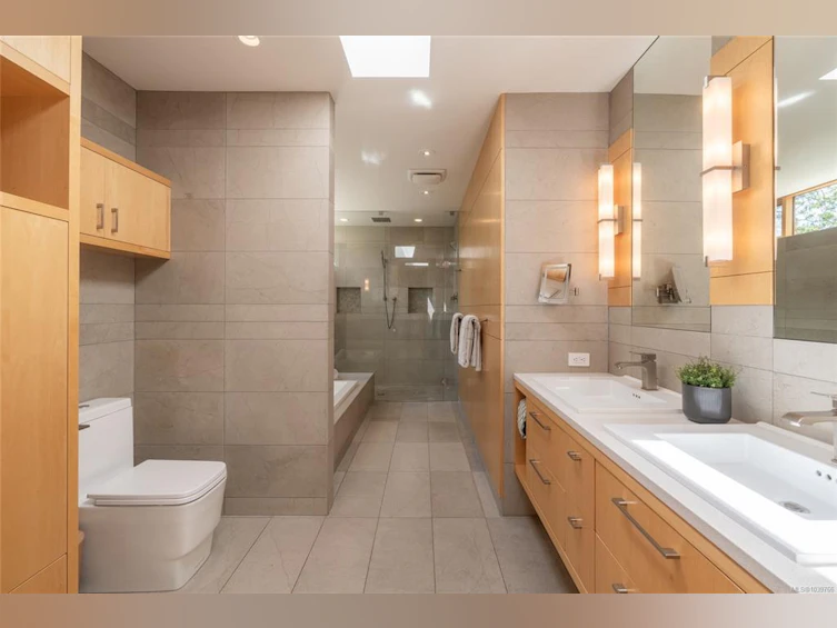 435 Chadwick Place, Victoria, BC, V8S 1H4 - 47