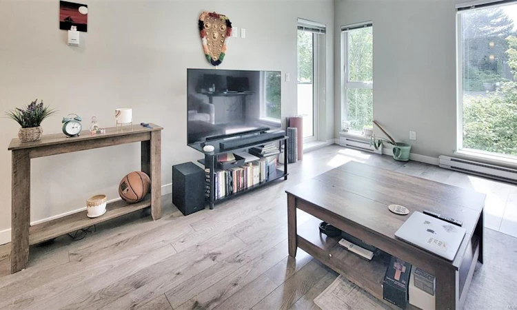 304-767 Tyee Road