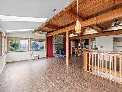 3186 Dolphin Drive - 3