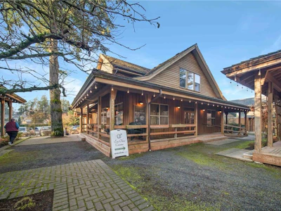 102-5281 Rutherford Road - 2
