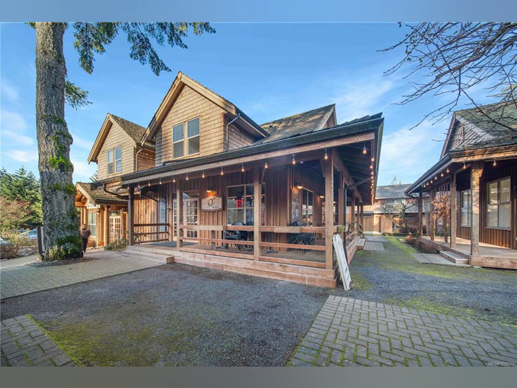 102-5281 Rutherford Road, Nanaimo, BC, V9T 5N9