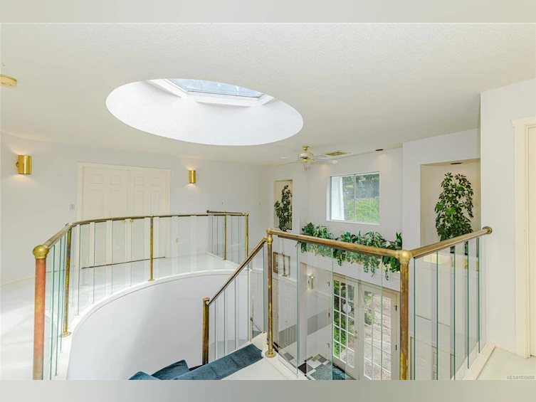 3967 Juan De Fuca Terrace, Saanich, BC, V8N 5W9 - 11