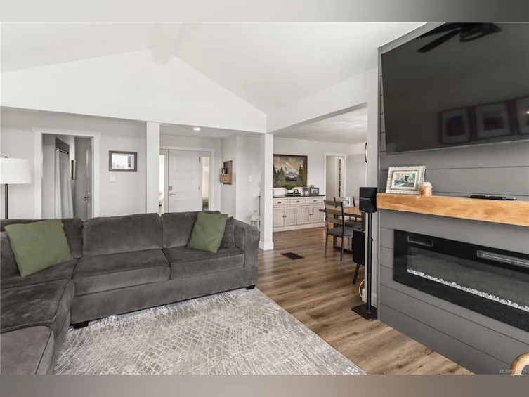 8050 Northwind Drive, Nanaimo, BC, V0R 2H0 - 4
