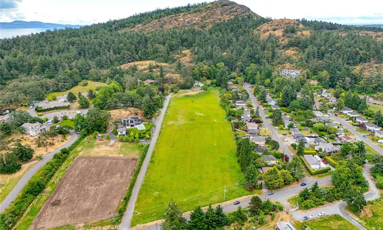 4525 Blenkinsop Road