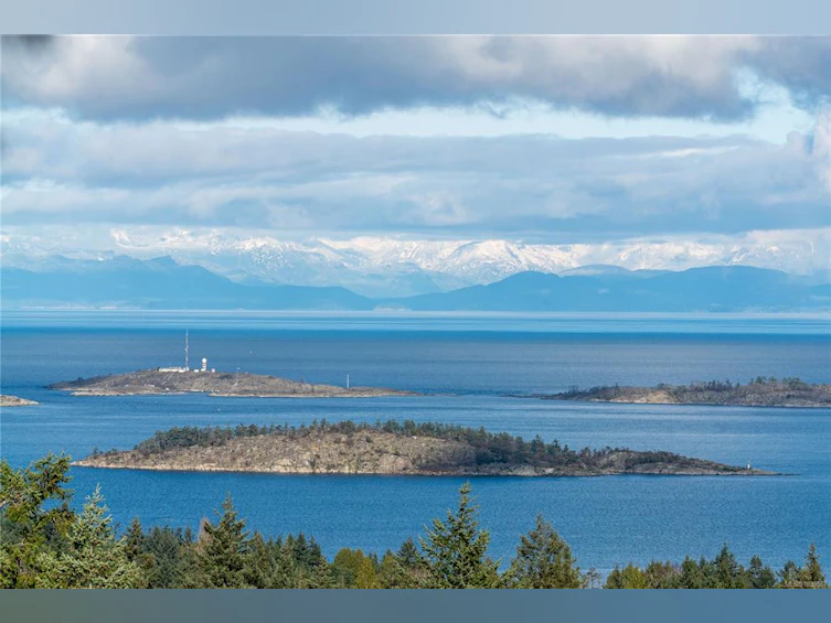 7297 Aulds Road, Nanaimo, BC, V0R 2H0 - 2