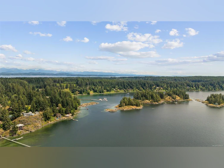 781 Cliff Road, Quadra Island, BC, V0P 1N0 - 33