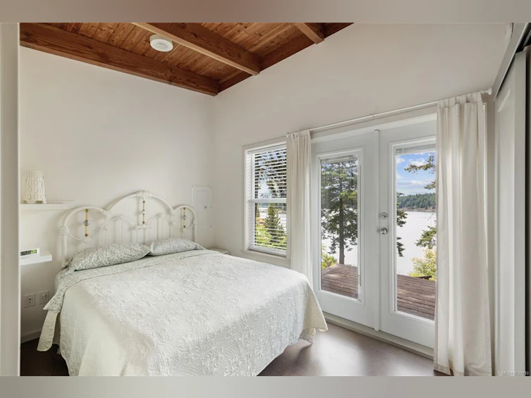 781 Cliff Road, Quadra Island, BC, V0P 1N0 - 15