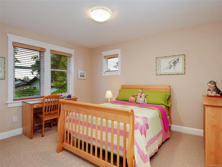 2286 Hazelton Place, Saanich, BC, V8N 5C3 - 19