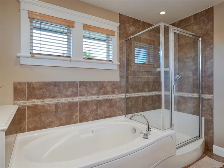 2286 Hazelton Place, Saanich, BC, V8N 5C3 - 15