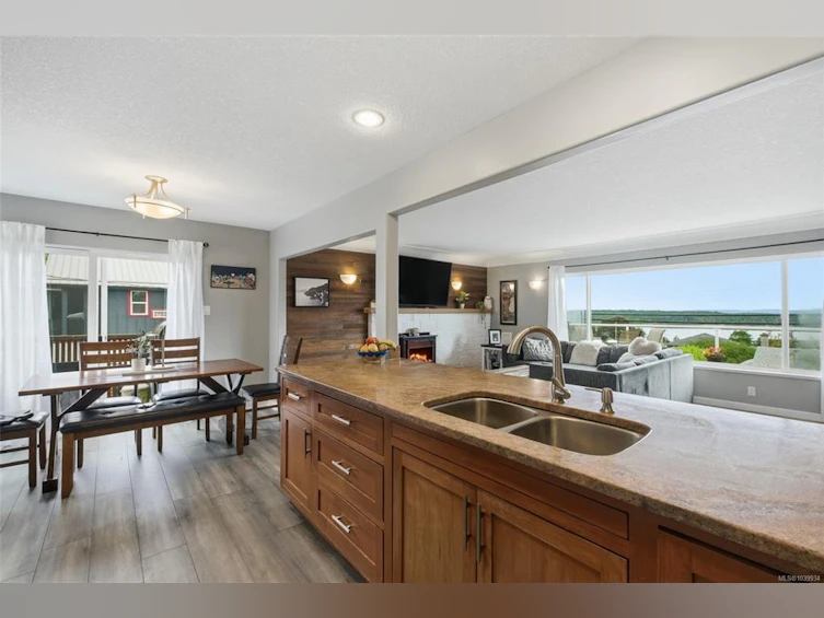 430 Davis Road, Ladysmith, BC, V9G 1V5 - 10