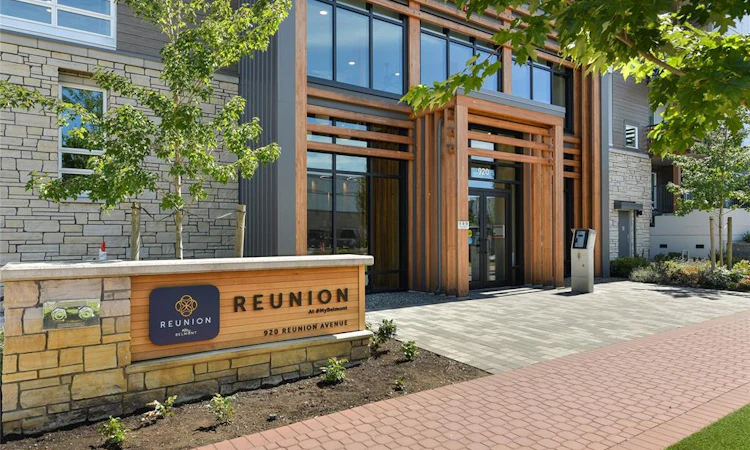 342-920 Reunion Avenue