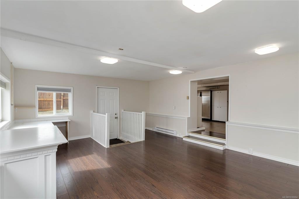 1811 Hollywood Crescent, Victoria, BC, V8S 1J2 - 47