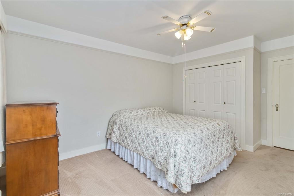 1811 Hollywood Crescent, Victoria, BC, V8S 1J2 - 25