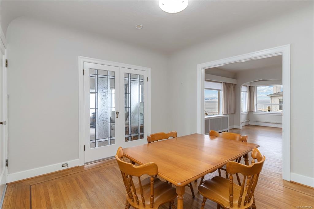 1811 Hollywood Crescent, Victoria, BC, V8S 1J2 - 16