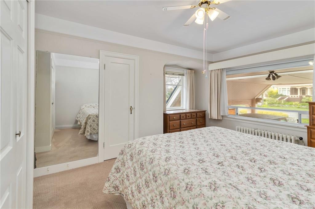 1811 Hollywood Crescent, Victoria, BC, V8S 1J2 - 24