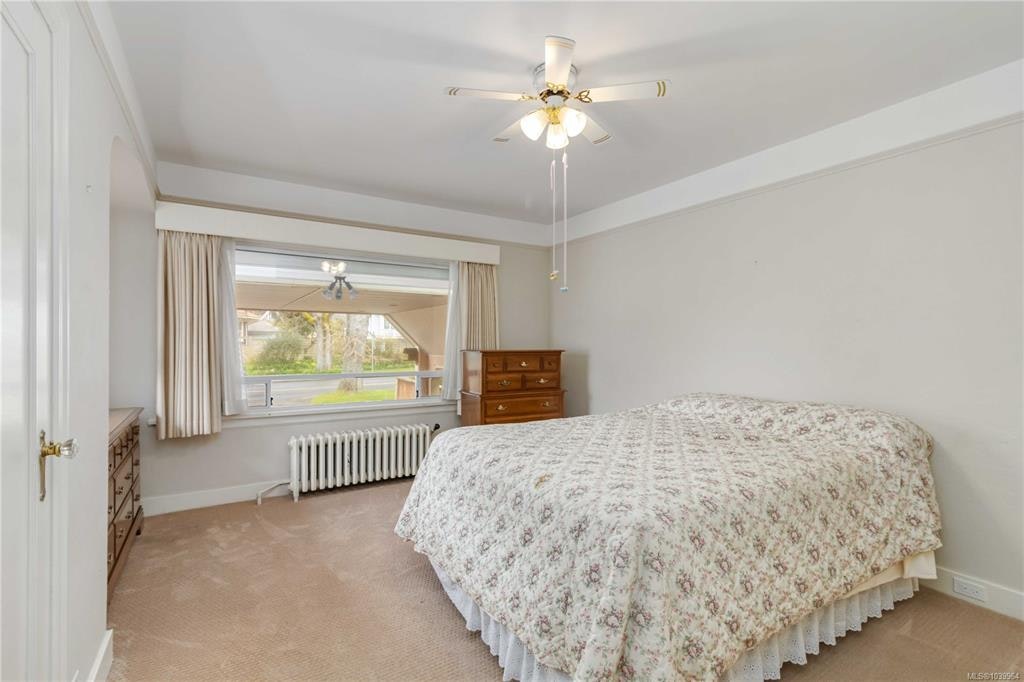 1811 Hollywood Crescent, Victoria, BC, V8S 1J2 - 23