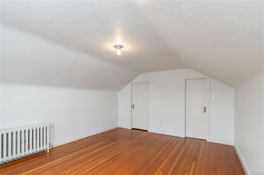 1811 Hollywood Crescent, Victoria, BC, V8S 1J2 - 34