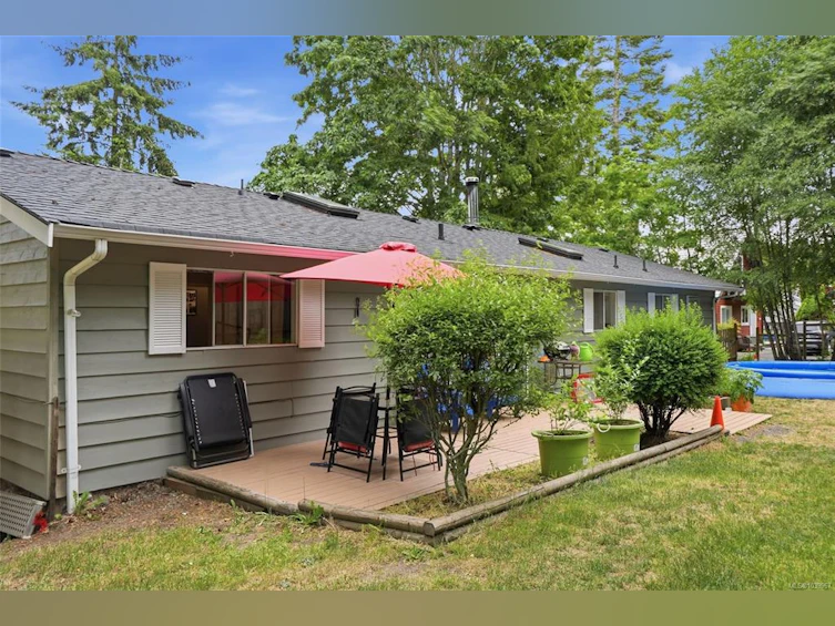 358 Aldous Road, Qualicum Beach, BC, V0N 1G0 - 8