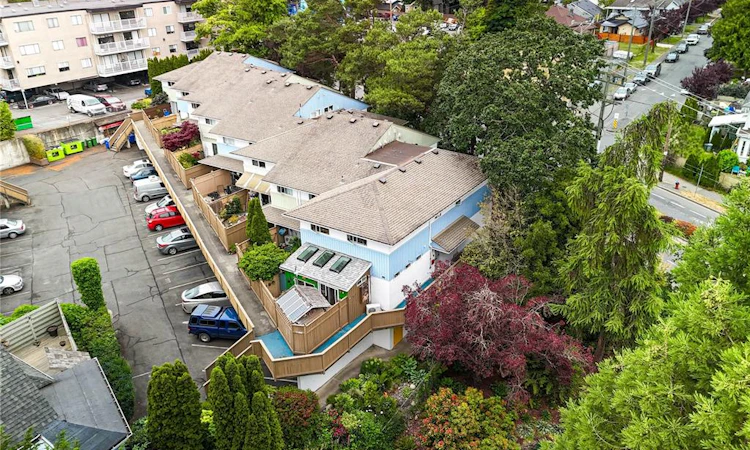 101-724 Sea Terrace