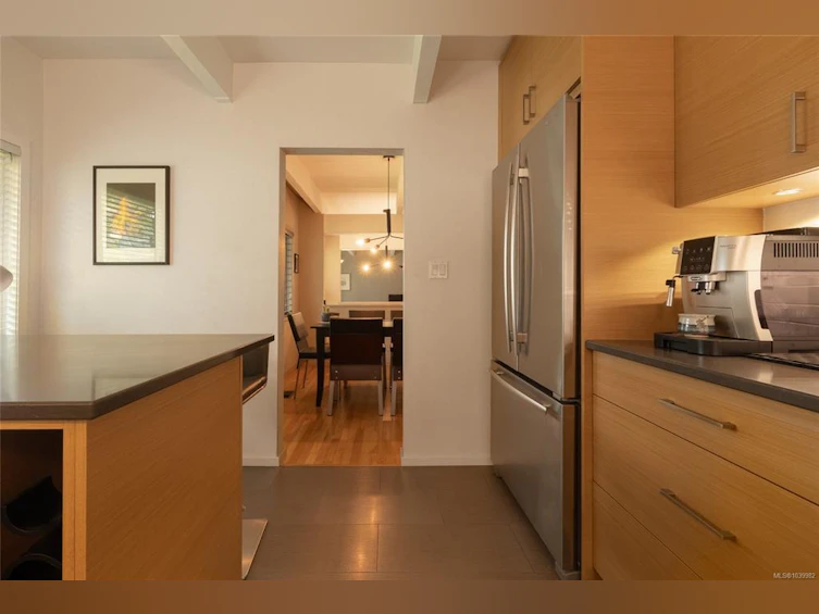1286 Pike Street, Saanich, BC, V8P 1W3 - 12