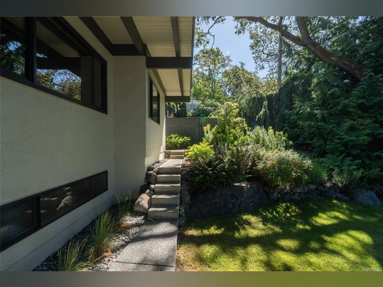 1286 Pike Street, Saanich, BC, V8P 1W3 - 34