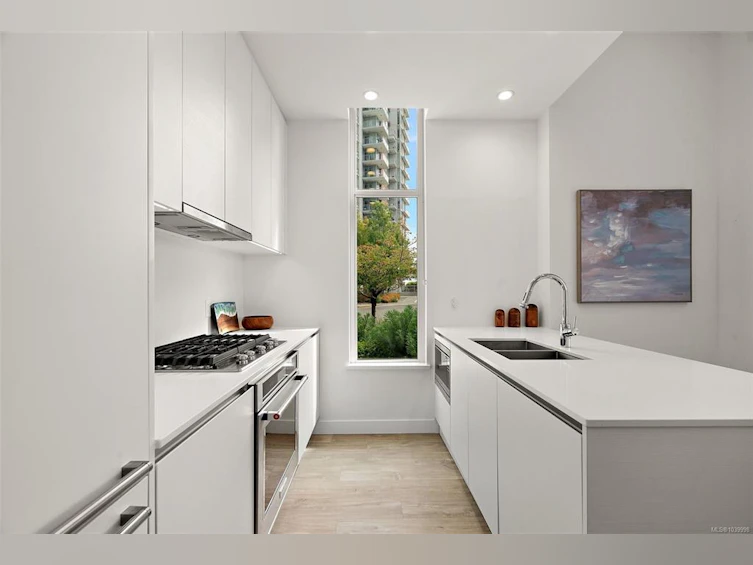 103-70 Saghalie Road, Victoria, BC, V9A 0G9 - 7