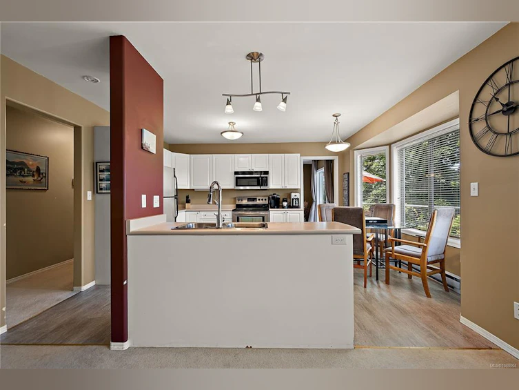 A-6599 Central Saanich Road, Central Saanich, BC, V8Z 5V1 - 3