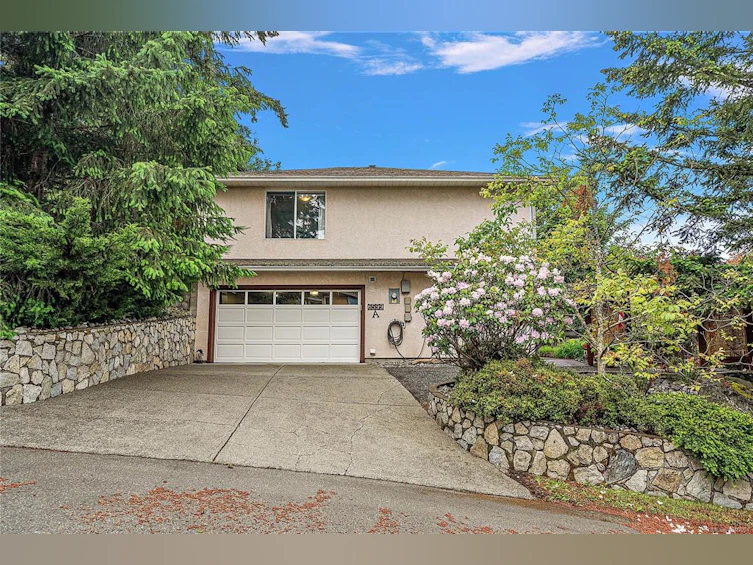 A-6599 Central Saanich Road, Central Saanich, BC, V8Z 5V1