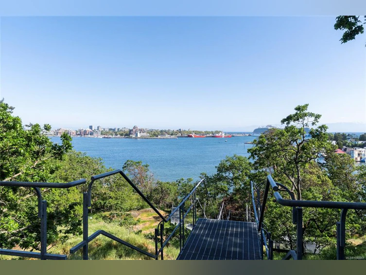 106-847 Dunsmuir Road, Esquimalt, BC, V9A 0A5 - 25
