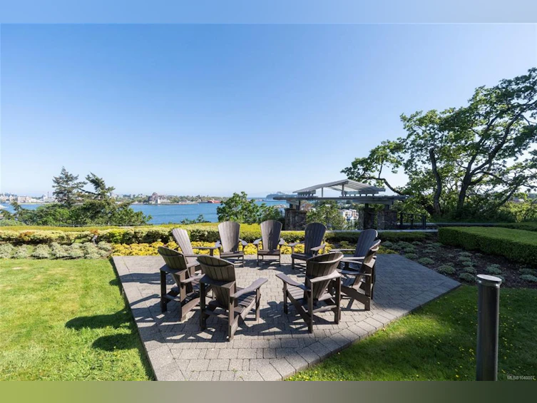 106-847 Dunsmuir Road, Esquimalt, BC, V9A 0A5 - 23