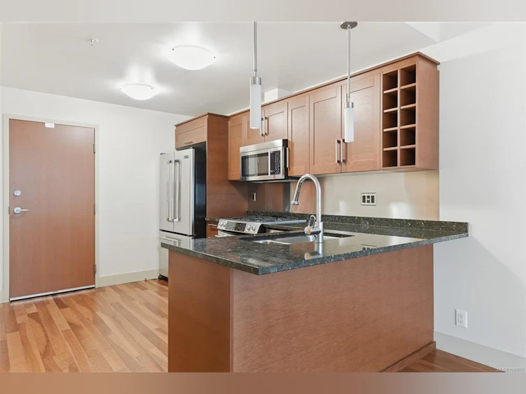 N1003-737 Humboldt Street, Victoria, BC, V8W 1B1 - 4