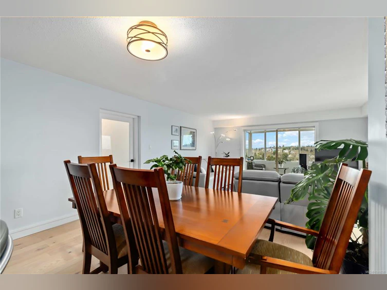 501-2920 Cook Street, Victoria, BC, V8T 3S7 - 10