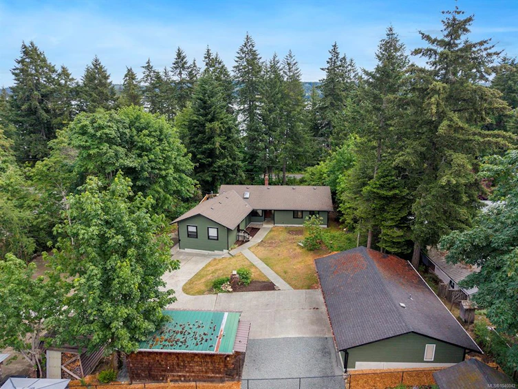 6585 Walker Frontage Road, Union Bay, BC, V0R 1W0 - 38