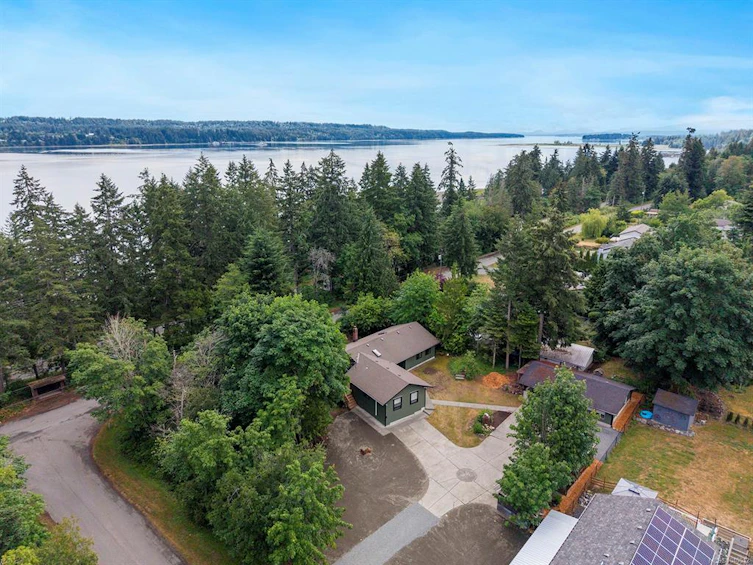 6585 Walker Frontage Road, Union Bay, BC, V0R 1W0