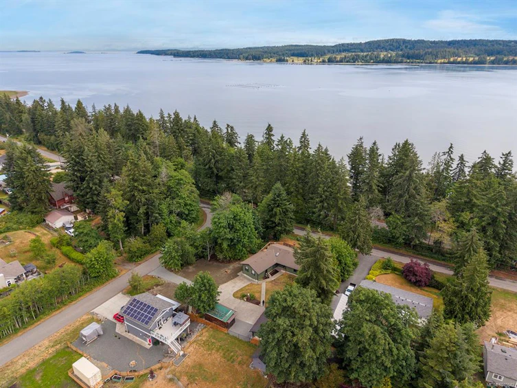 6585 Walker Frontage Road, Union Bay, BC, V0R 1W0 - 37