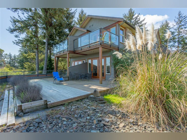 13-494 Arbutus Drive, Mayne Island, BC, V0N 2J2 - 2