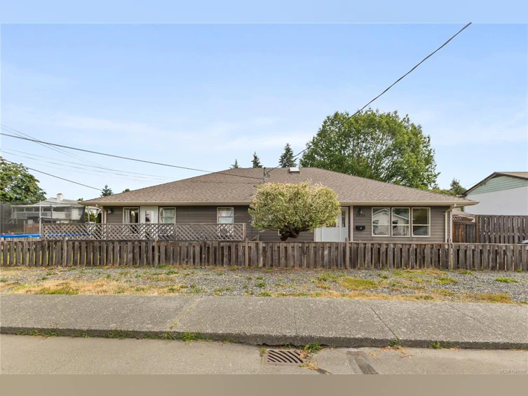 1126 18th Street, Courtenay, BC, V9N 7J8 - 44