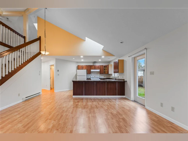 1126 18th Street, Courtenay, BC, V9N 7J8 - 4