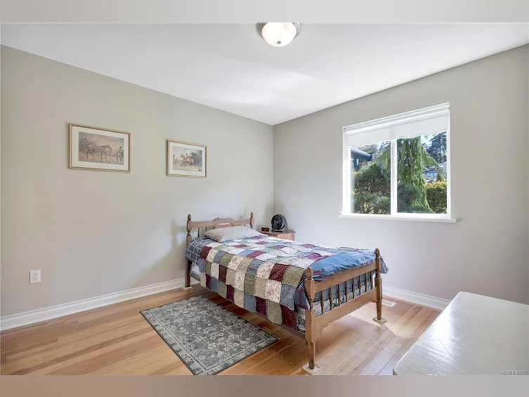 315 W Crescent Road, Qualicum Beach, BC, V9K 1J7 - 21