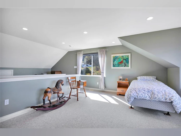 315 W Crescent Road, Qualicum Beach, BC, V9K 1J7 - 12